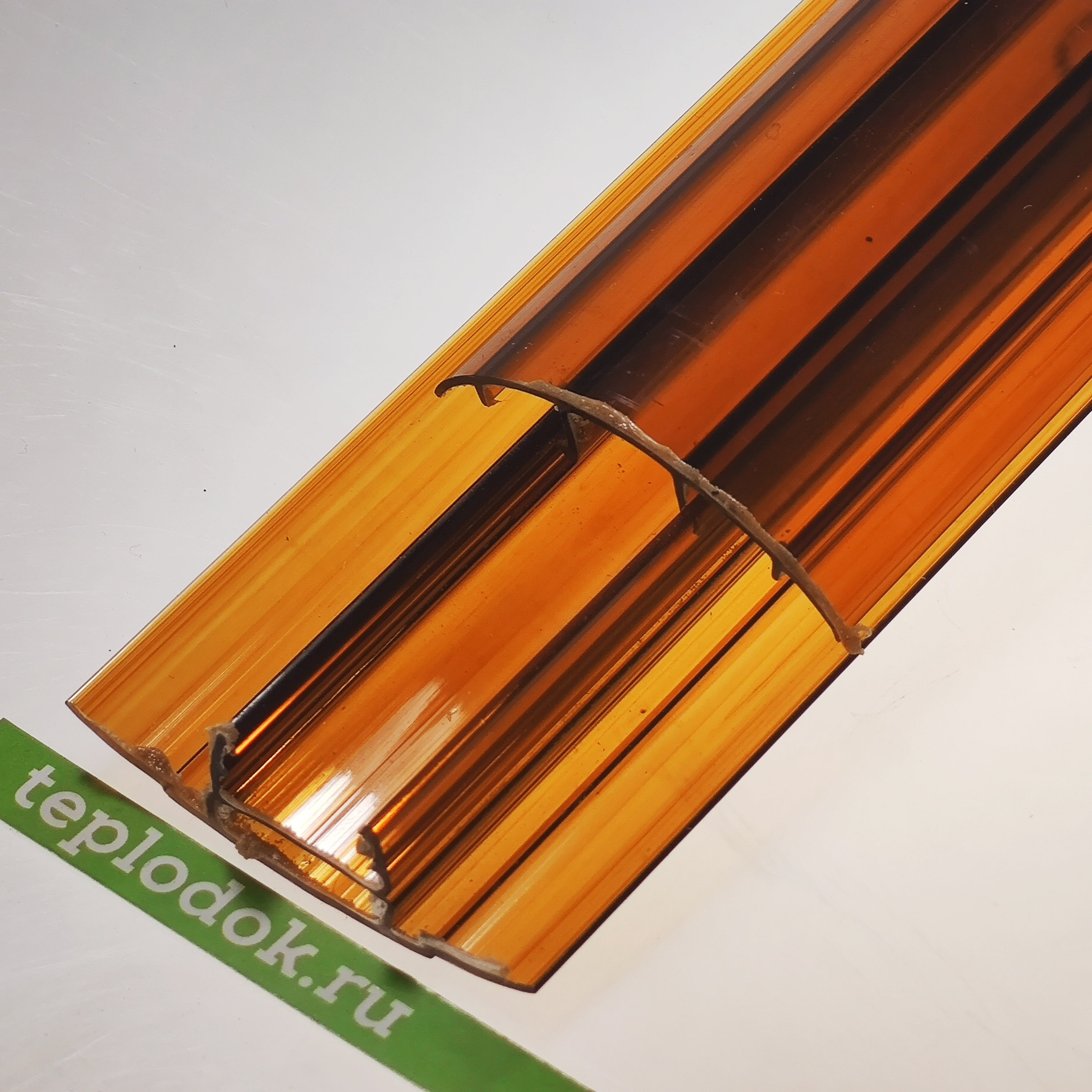 Профиль разъемный (НСР) 6,8,10 мм, янтарь, 6м